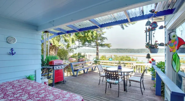 Коттедж Across Water From Belfair SP: Hood Canal Cottage!