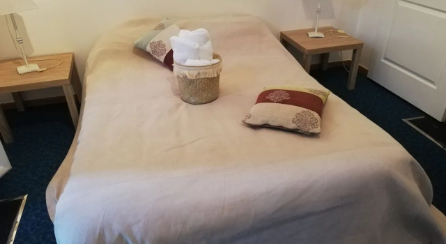 Hotel du Bastier, Rezerwuj Hotel Hotele w Cadarache z parkingiem, Parking