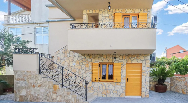 1 Bedroom Pet Friendly Home In Bibinje, Забронировать Отель Отели Задарской жупания 3 звезды, рядом с Пляж Старенице, 3*