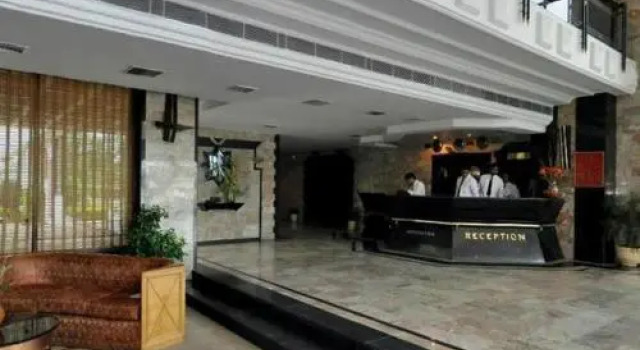 Grand Lilly Resorts, Rezervovat Hotel Hotely v Punjab s parkováním, Parkování