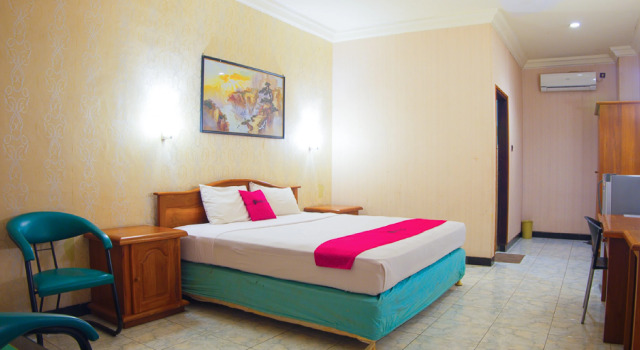 RedDoorz Plus @ Hotel Pantai Timor
