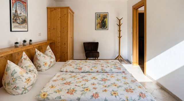 Apartment With Terrace in Hollersbach, Rezerwuj Apartament Hotele w Salzburg z parkingiem, Parking