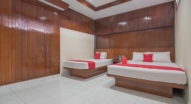 Семейный номер Standard RedDoorz plus near Museum Geologi Bandung