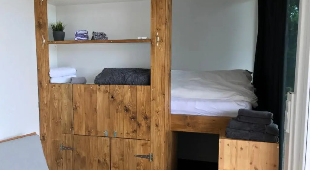 Hütte Tiny House oder Ferienwohnung auf der Sunset Marina