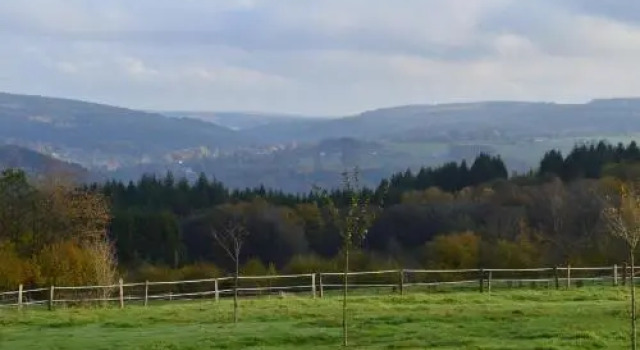 Holiday Home Les Melezes, Rezerwuj Hotel Stavelot 