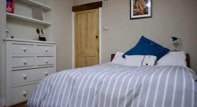 2 Bedroom Flat in Clapham Common, Varaa Huoneisto Asunnot kohteessa Merseyside, Huoneisto