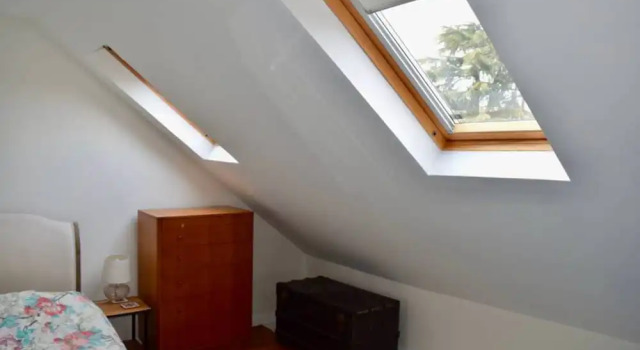 Traditional 2 Bedroom Flat Next to Springfield Park