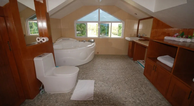 Номер Standard Мансарда с балконом La Parola Orchids Beach Resort