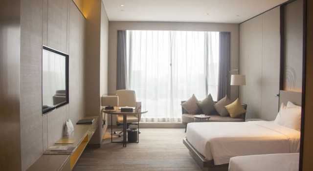 Номер Standard с видом на озеро Golden Eagle Summit Hotel Nanjing China