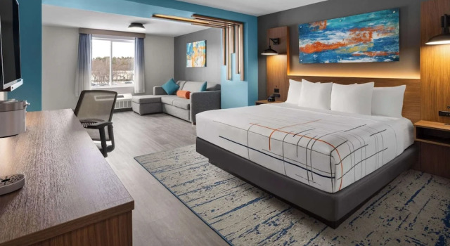 Люкс La Quinta Inn & Suites by Wyndham Williston Burlington