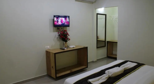 V Resorts Gulmohar Cottages Goa, Забронировать Отель Калангут Северный Гоа, рядом с Пляж Калангут
