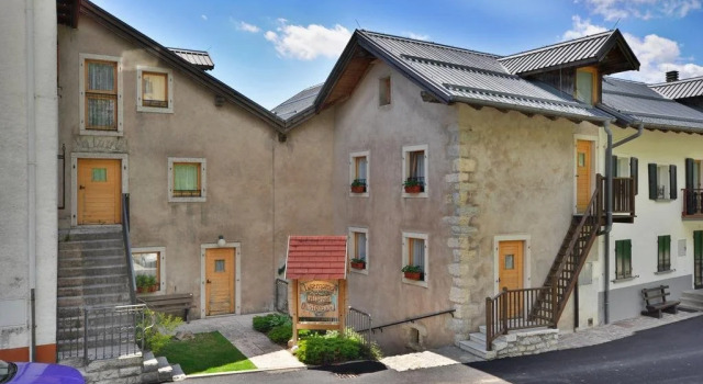 Albergo Lusernarhof, Prenota Hotel Luserna Trento