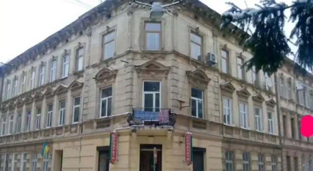 Apartments Nekrasova-Rufa 23, Забронировать Апартаменты/квартира Отели Львова с парковкой, рядом с Дворец Дедушицких, Парковка