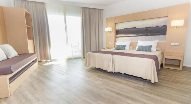 Номер Семейный Eix Lagotel Holiday Resort