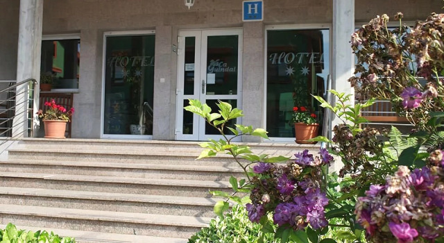 Hotel La Guindal, Book Hotel Arriondas 