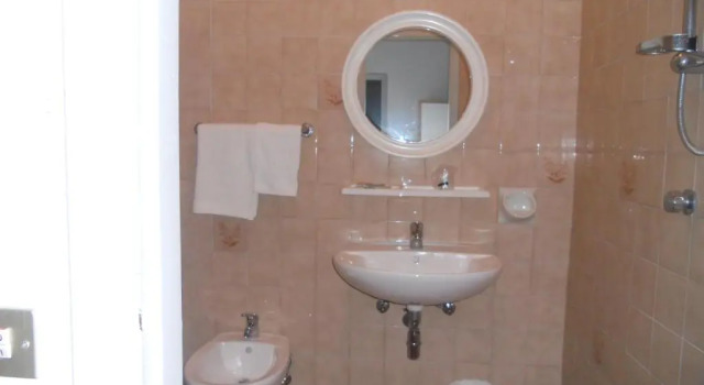 Трёхместный номер Standard Hotel Pigalle
