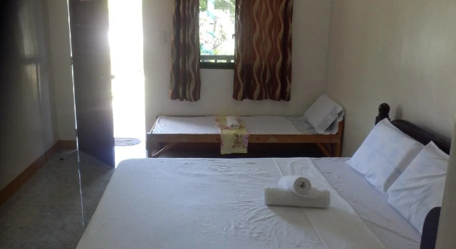 Sunshine Paradise Inn
