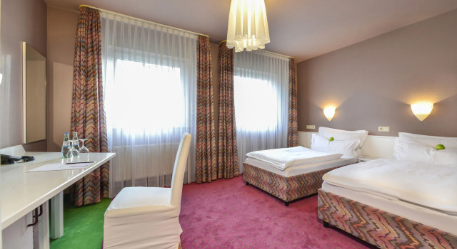 Airport Hotel by The New Yorker, Забронировать Отель Гренгель Кельн