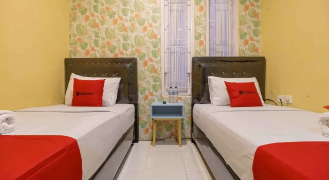 Двухместный номер Standard RedDoorz Syariah Near Jam Gadang Bukit tinggi 2