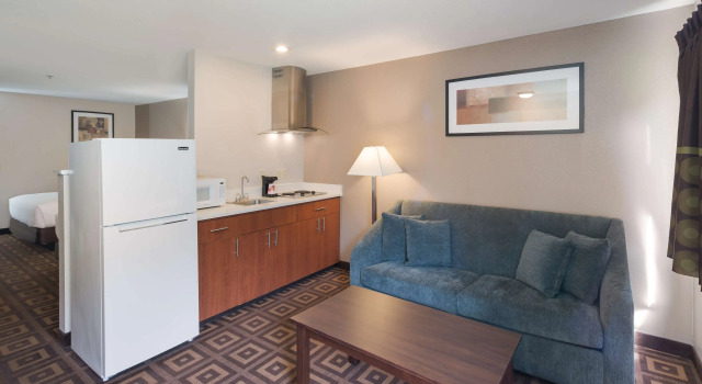 Четырёхместный номер Standard Quality Inn & Suites Kennewick Tri-Cities
