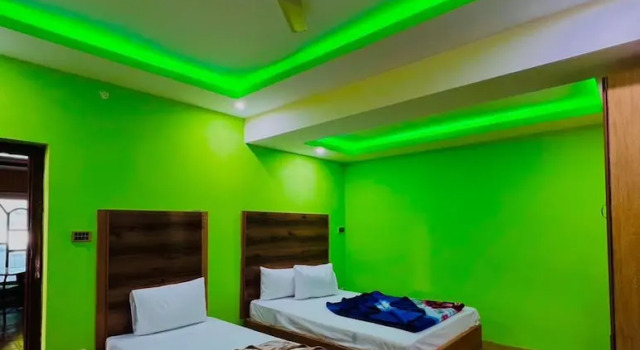 Neelum Green Land, Prenota Hotel Nagdar Khyber Pakhtunkhwa Province