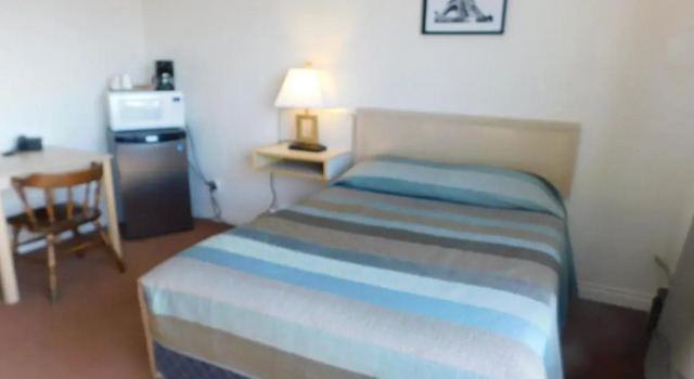 Timberland Hotel, Book Hotel Hoteller i Hinton med parkering, Parkering