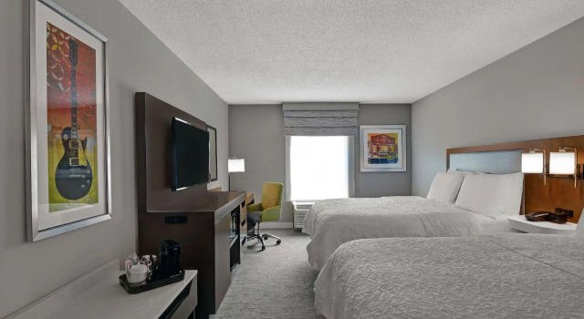 Четырёхместный номер Standard Hampton Inn Gallatin