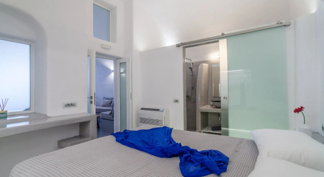 Antrum Cave Villa