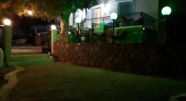 Aerides Studios, Prenota Hotel Hotel a Peloponneso con parcheggio, Parcheggio
