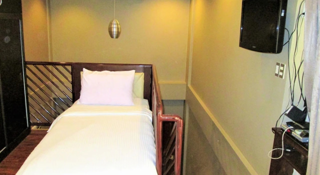 Люкс Deluxe с балконом Uptown Condotel