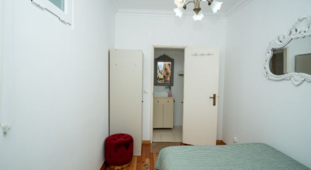 Апартаменты Charming 2 Bedroom Apartment in City Centre Lisboa