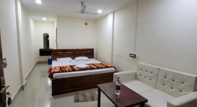 The Western Lodge, Book Hotel Cheap Hotels in Assam