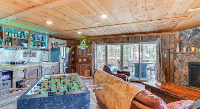 Game Room, Mtn Views! Unit 1 Mi to Heavenly Resort, Varaa Lomakeskus Liikematkailuhotellit kohteessa Stateline, 4* 5*