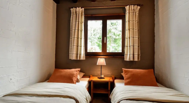 Cozy Holiday Home in Mont Liege with Garden, Rezervovat Hotel Hotely v Lutych s parkováním, Parkování