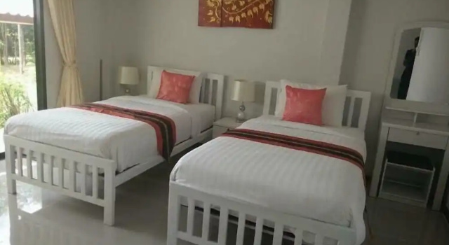 Двухместный номер Standard с балконом Nankanok Bungalow