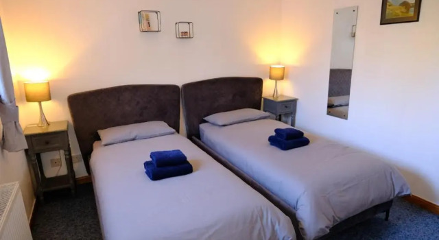 Lovely 1-bedroom apartment with free parking