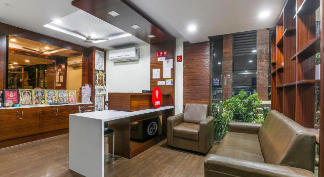 OYO 9053 Capital residency, Varaa Hotelli Vijayawada 