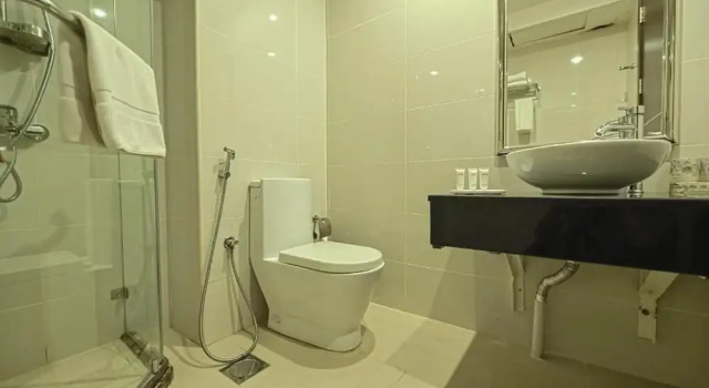 Люкс Golden Crown Hotel Alseeb Muscat