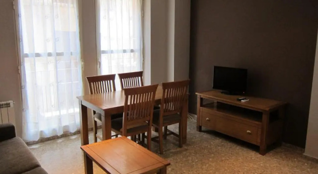 Apartamentos Valencia, Забронировать Апартаменты/квартира Сьютат Белла Валенсия, рядом с Церковь Сан-Хуан-дель-Оспиталь