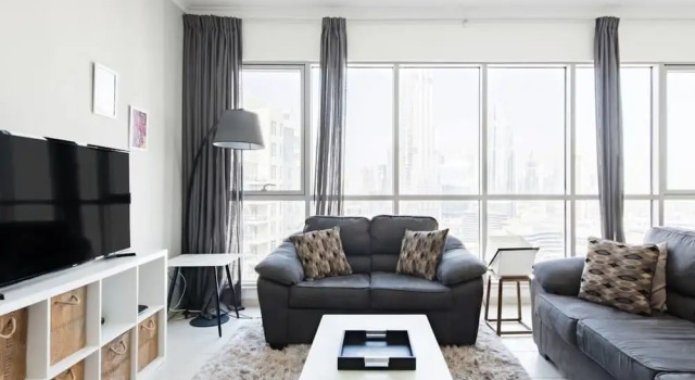 Home Opposite the Burj With Epic Views From Every Room, Забронировать Отель Даунтаун Дубай , рядом с Дубайский аквариум