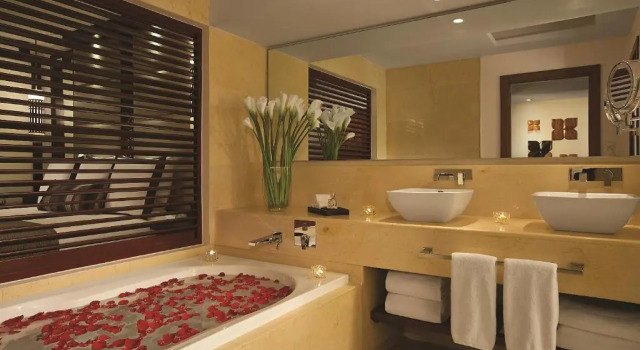 Двухместный полулюкс с частичным видом на океан Secrets Playa Mujeres Golf & Spa Resort - Adults Only - All Inclusive