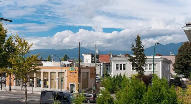 Commercial Drive Accommodations