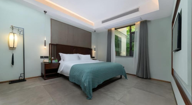 Serene Peaks Courtyard, Book Hotel Xiangxi Hunan