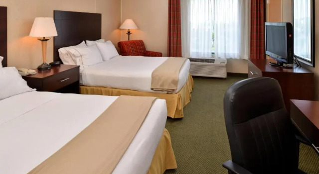 Четырёхместный номер Standard Holiday Inn Express & Suites - Ocean City by IHG