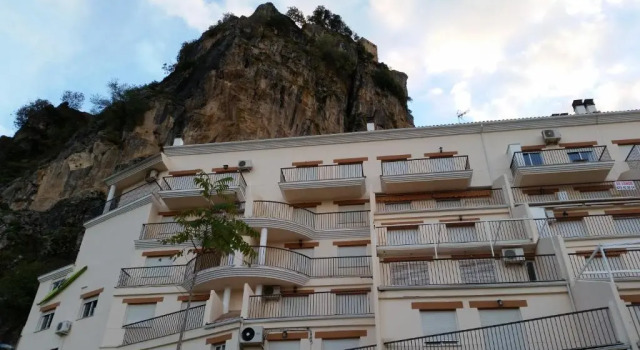 Apartamentos Fuente La Raja, Забронировать Апартаменты/квартира Апартаменты Ла-Ируэла, рядом с Замок Ла-Ируэла, Апартаменты/квартира