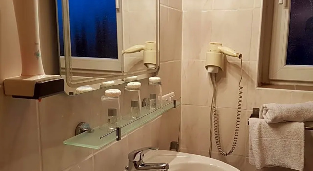 Номер Standard Legend Hotel