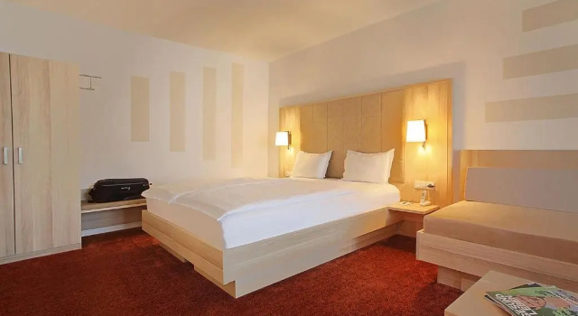 Трёхместный номер Standard Hotel Brenner