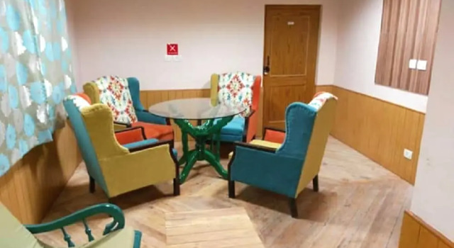 The Cliffe Cafe & Cottages, Rezervovat Hotel Mussoorie Uttarakhand