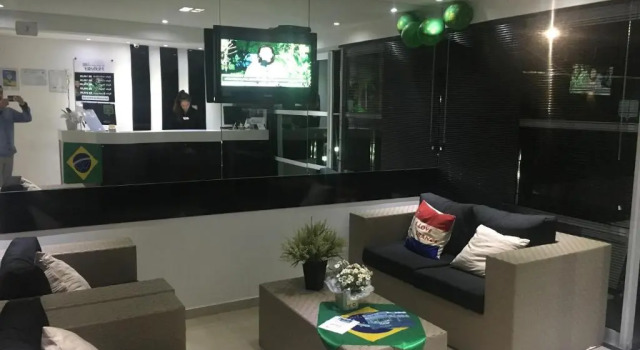 Hollyster Hotel, Забронировать Отель Отели Куритиба с бассейном, Бассейн