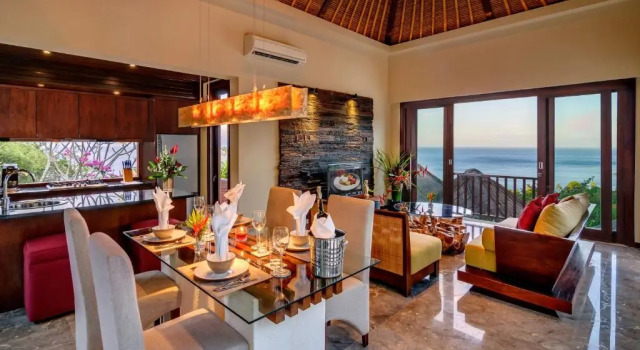 Вилла с бассейном с 3 комнатами The Griya Villas and Spa